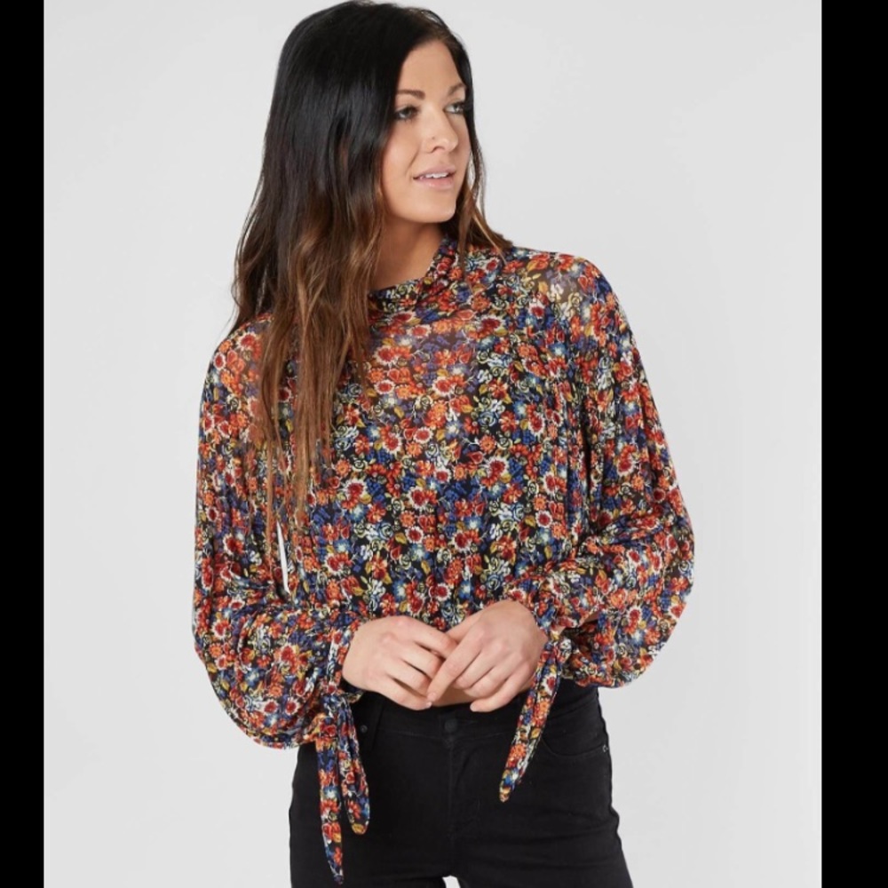 FREE PEOPLE ALL DOLLED UP CROPPED TOP